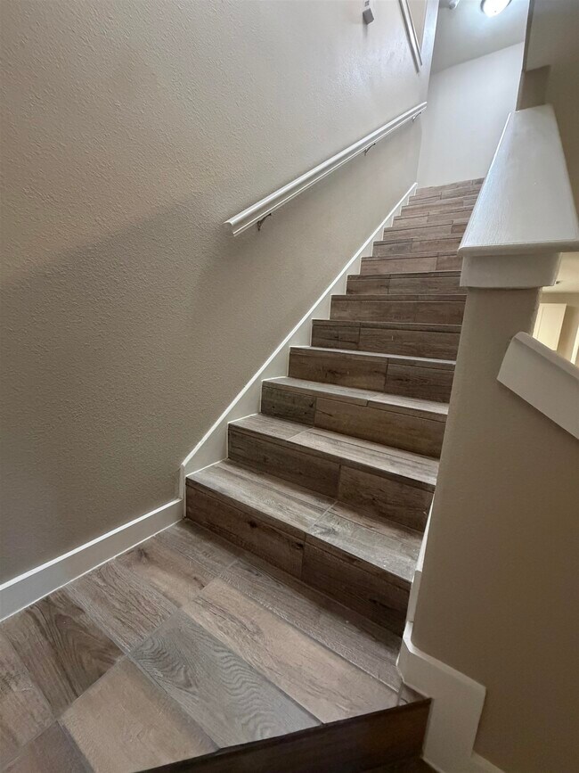 Building Photo - 3104 Quintero St