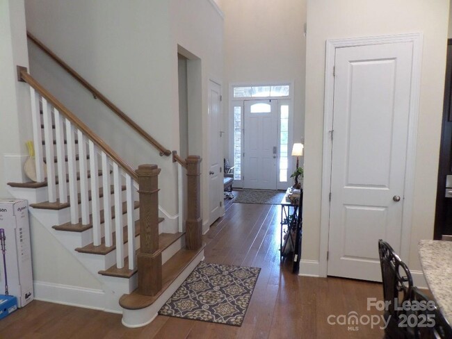 Building Photo - 13113 Kornegy Dr