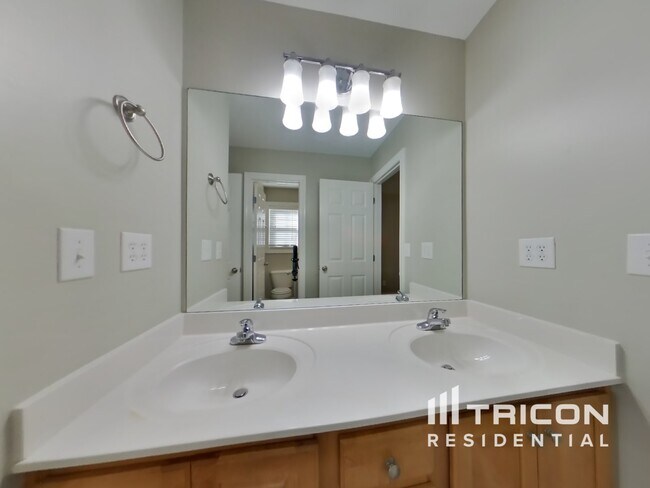 Building Photo - 7622 Capps Ridge Ln