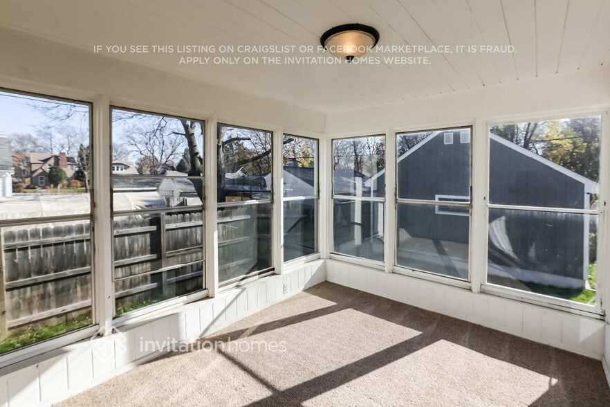 Building Photo - 1040 Geranium Ave E