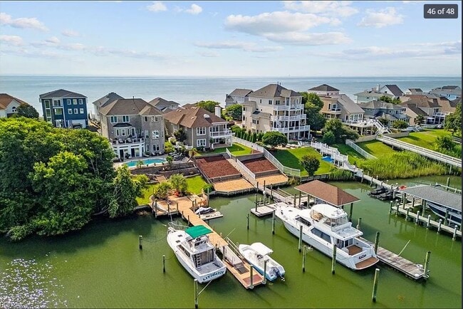 Building Photo - 31 Bay Front Pl