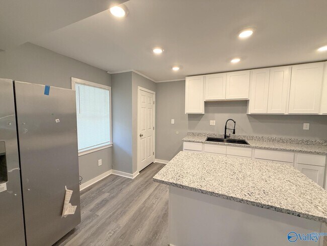 Building Photo - 3316 Clopton St SW