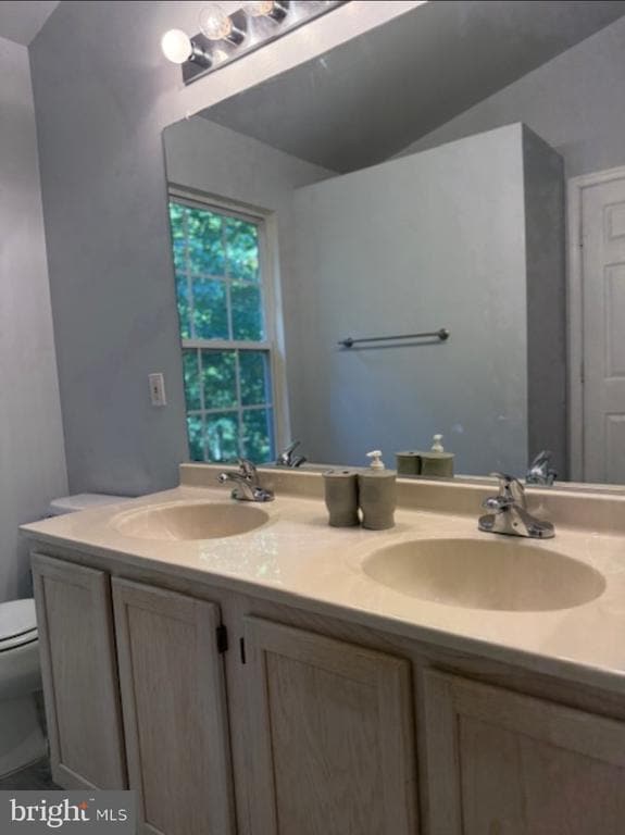 Building Photo - 4621 Pistachio Ln
