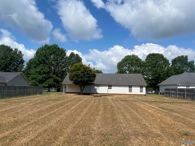 Building Photo - 111 Castleridge Dr