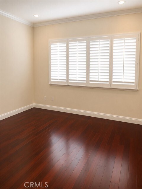 Building Photo - 18048 Karen Dr