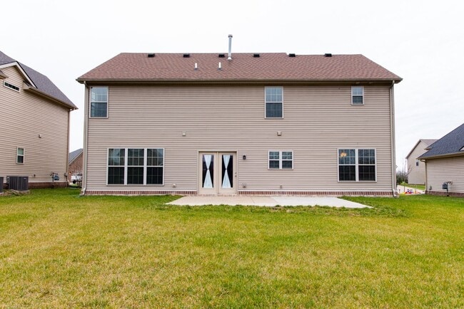 Building Photo - 4 Bedroom 2 Bath in Fisherville!