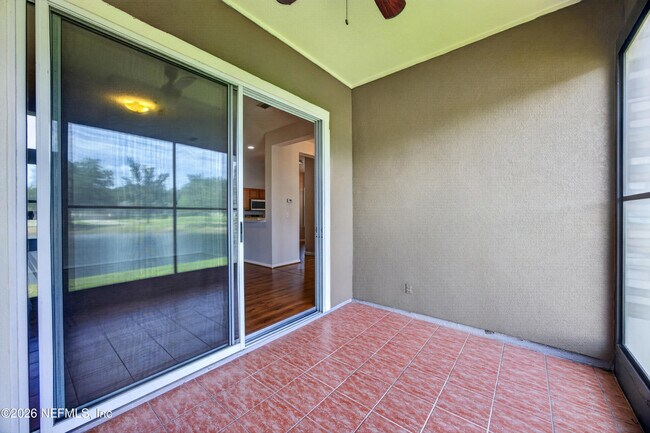 Building Photo - 6377 Island Forest Dr