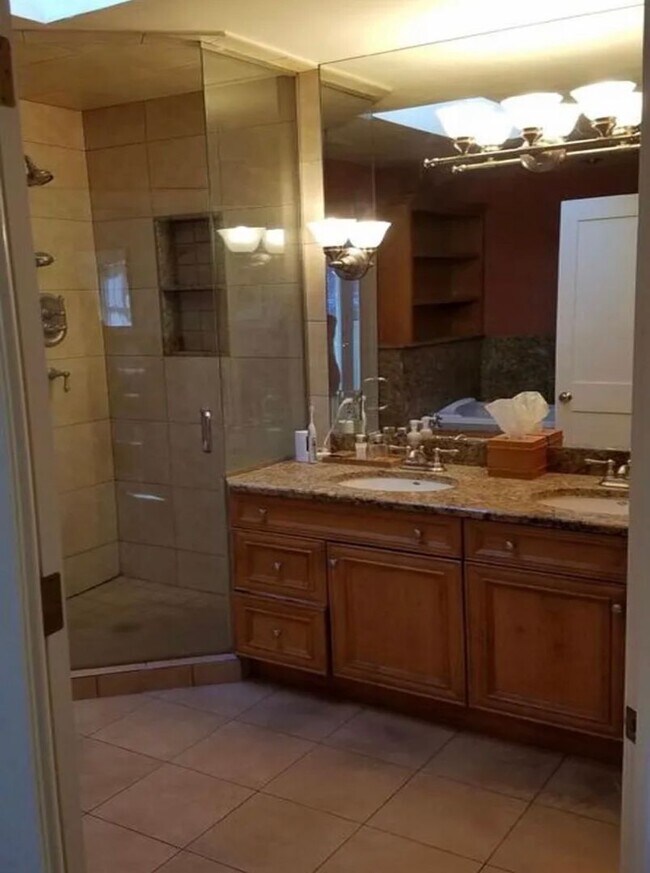 Building Photo - Stunning Historic Home in Washington Park – Updated, Spacious & Full of Charm!