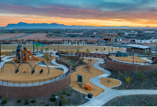 Building Photo - Spacious and Beautiful Smart Home!!