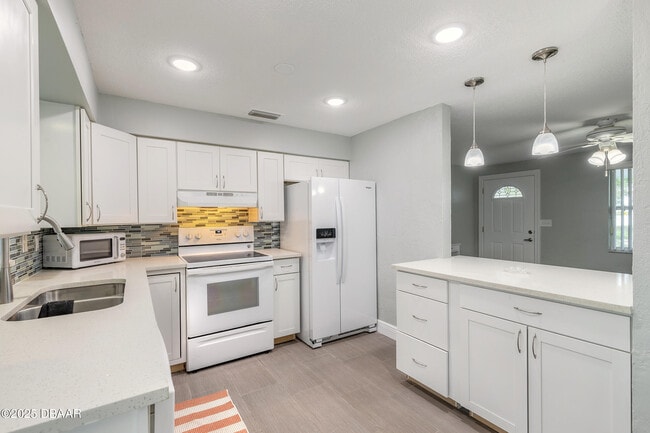 Building Photo - 5028 Palmetto St