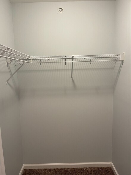 Walk-in closet #1 - 4854 Meadowsweet Dr