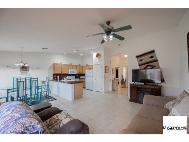 Building Photo - Discover this Lovely 2/2 House in a Desira...