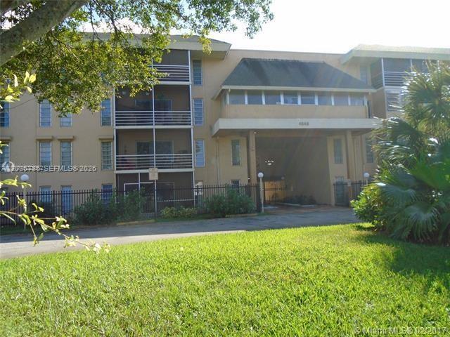 Building Photo - 4848 NW 24th Ct