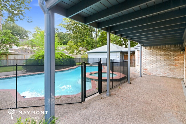 Building Photo - 12810 Forest Meadow Dr