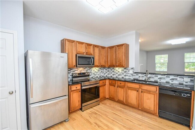 Building Photo - 2201 Landing Walk Dr