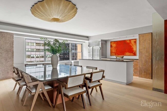 Building Photo - 118 E 60th St