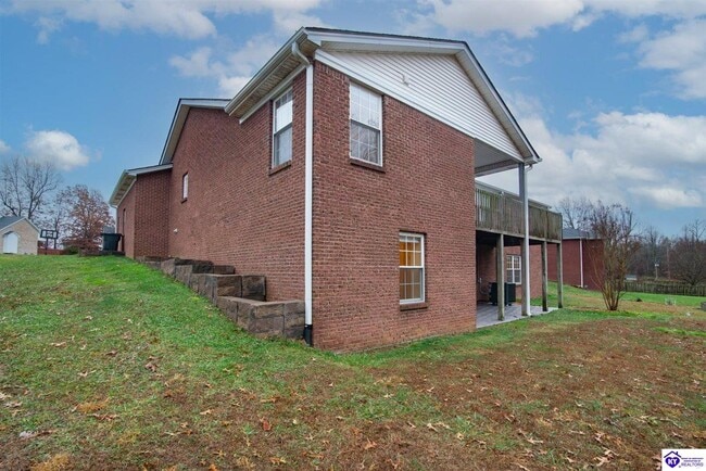 Building Photo - 243 Emmaus Cir