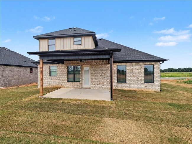 Building Photo - 7671 Scenic Vly Ave