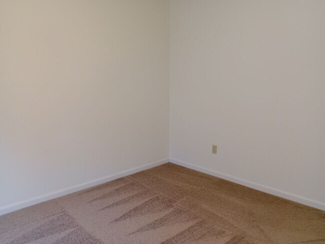 Building Photo - 3527-3529-3529 Prescott Dr