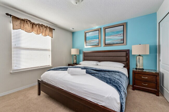 Building Photo - 8845 Rhodes St