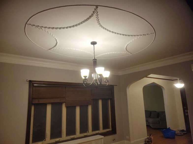 Dining Room Ceiling - 4219 N Paulina St