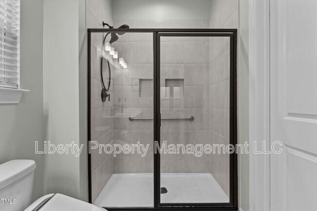 Building Photo - 170 Arlie Ln