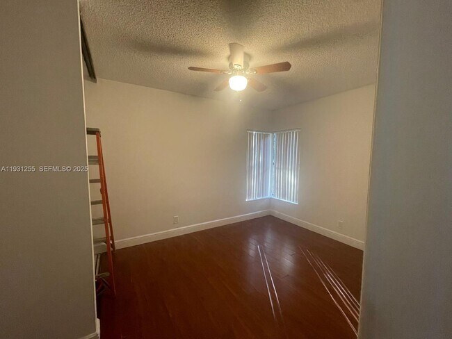 Building Photo - 3846 Coral Tree Cir