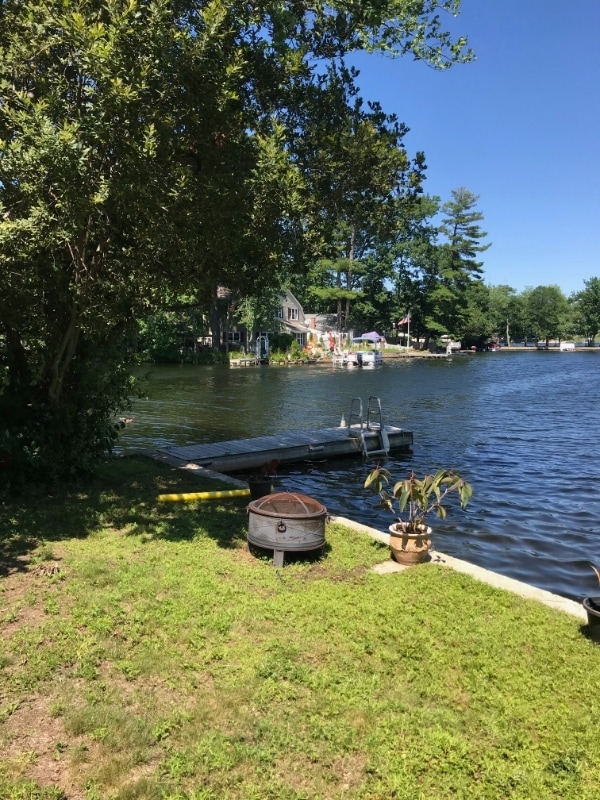 Building Photo - 243 Shore Dr