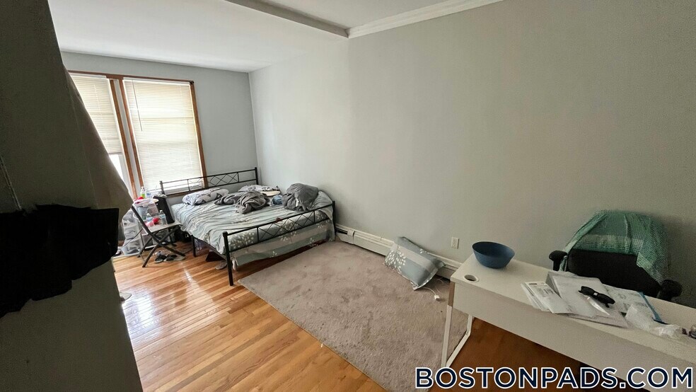Building Photo - 5 Spring Garden St