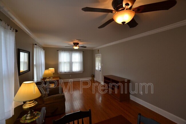 Building Photo - 4627 41st St