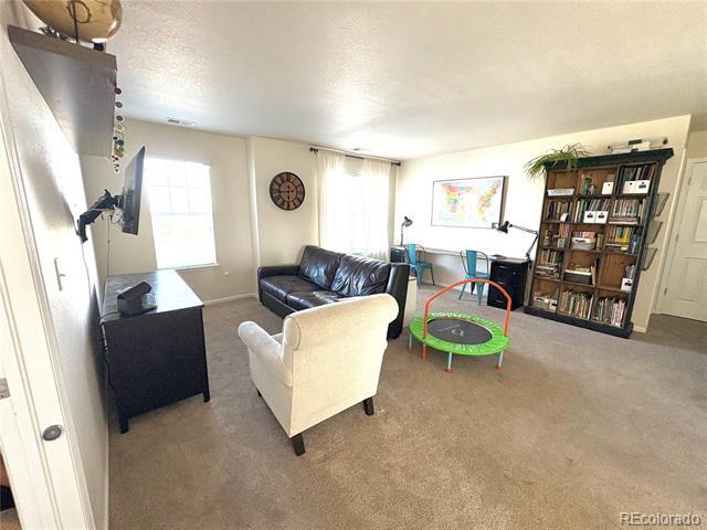 Building Photo - 11187 Endeavor Dr