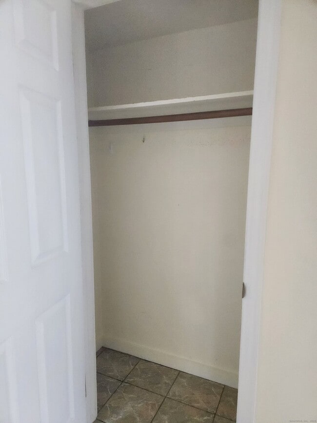 Building Photo - 96 Portland Ave