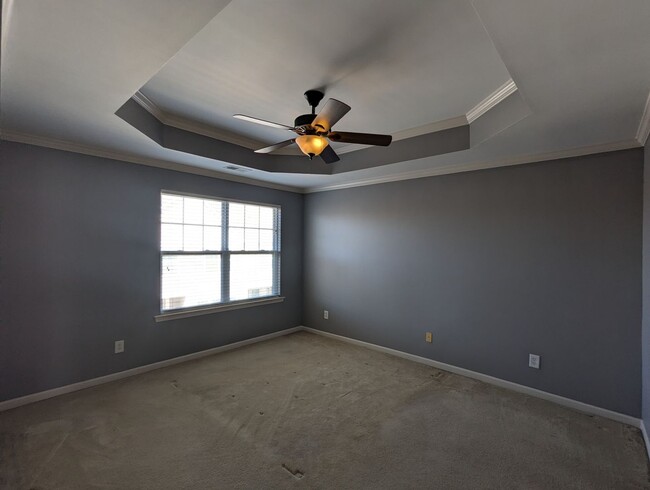 Building Photo - Skybrook Townhome with Garage