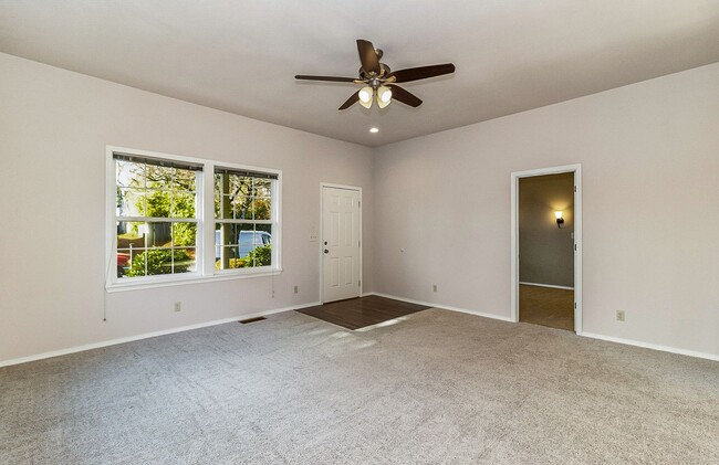 Building Photo - Historic Charm in the Heart of Snohomish