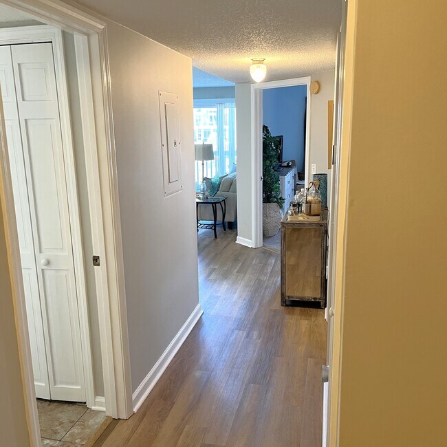 Primary Photo - 4530 N Plantation Harbour Dr