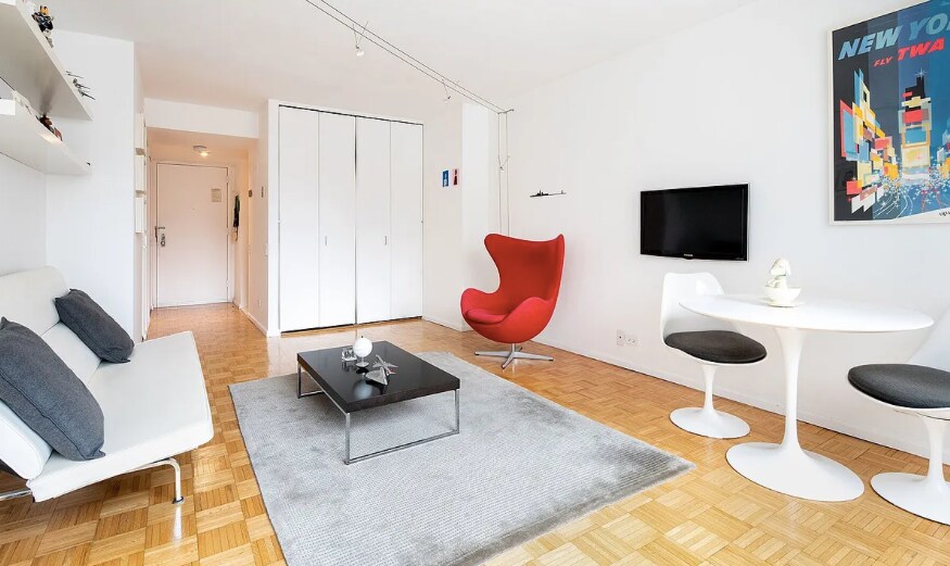 Building Photo - 295 Greenwich St