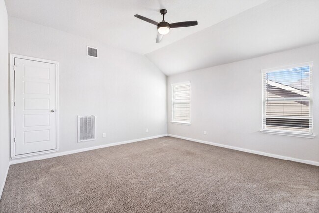 Building Photo - 4 Bedroom/2.5 Bathroom Home in the Hidden Canyons at Texas Research Park Subdivison
