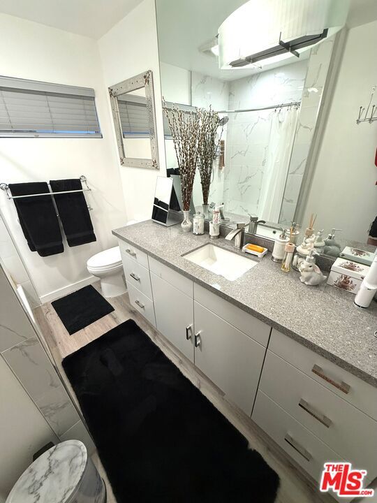 Building Photo - 843 4th St