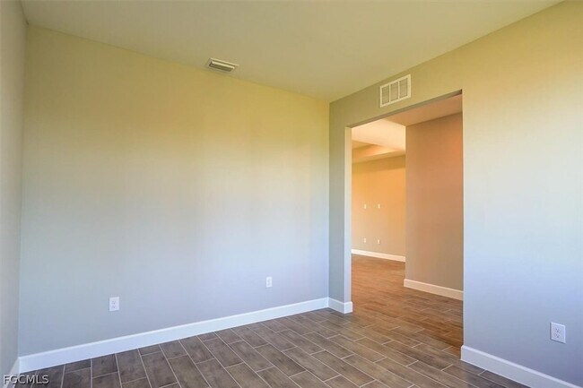 Building Photo - 4313 NW 27th Terrace