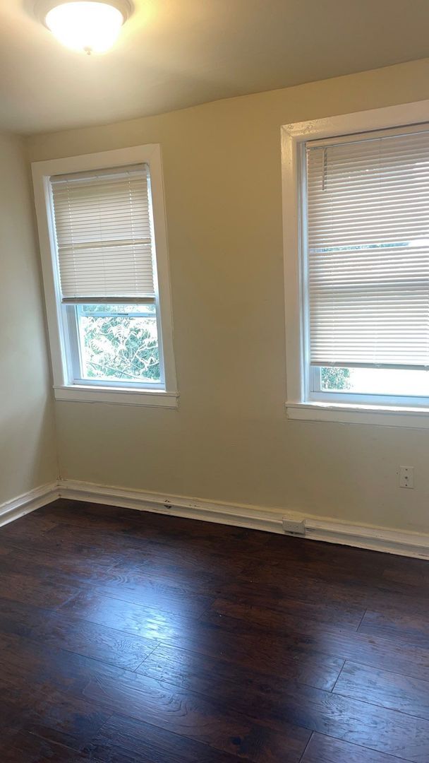 Building Photo - 2406 Druid Hill Ave