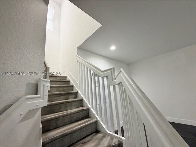 Building Photo - 14051 SW 49th St