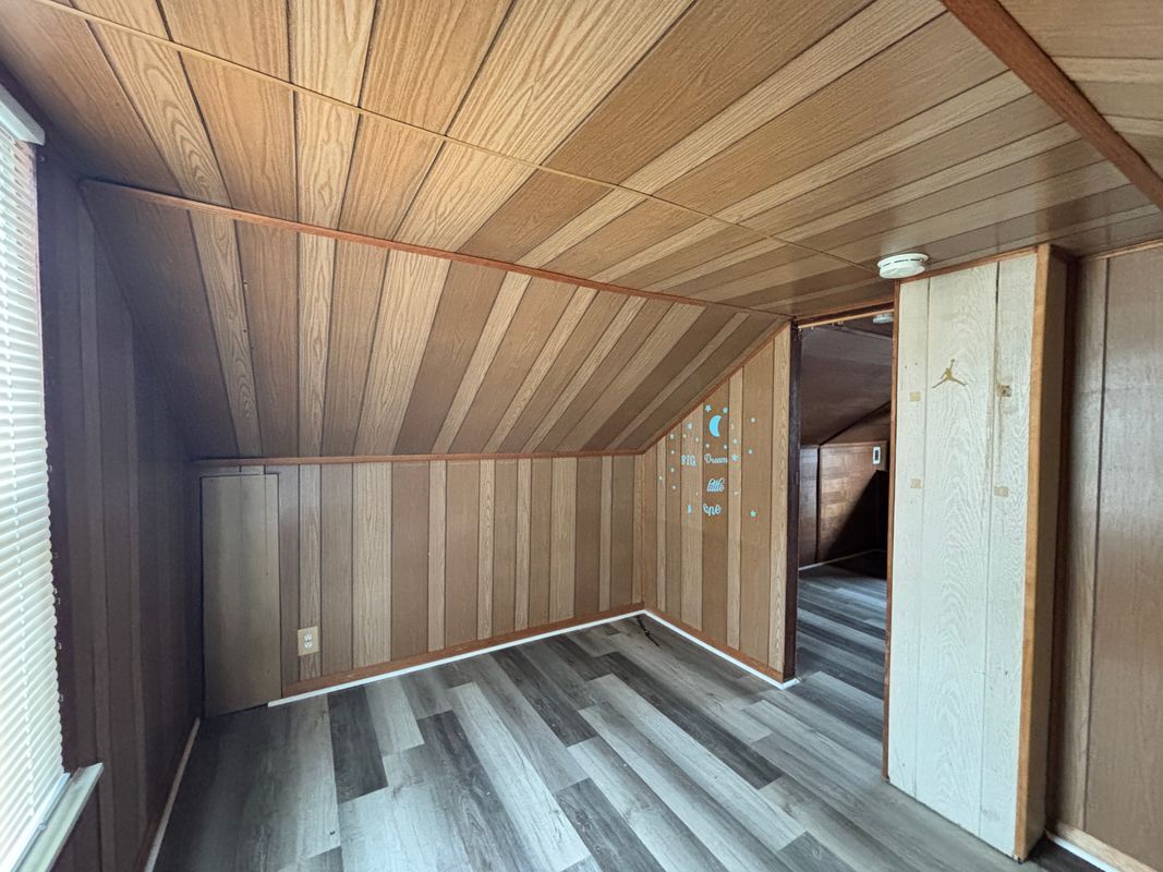 Building Photo - 13425 Georgiana Ave