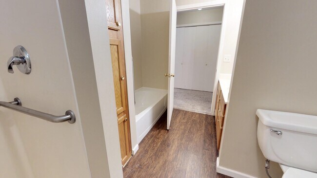 Building Photo - 2 Bedroom, 1 Bathroom House with Carport