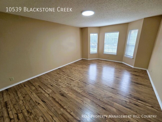 Building Photo - 10539 Blackstone Creek