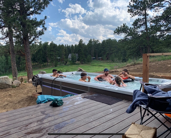 Building Photo - 334 Pine Glade Rd