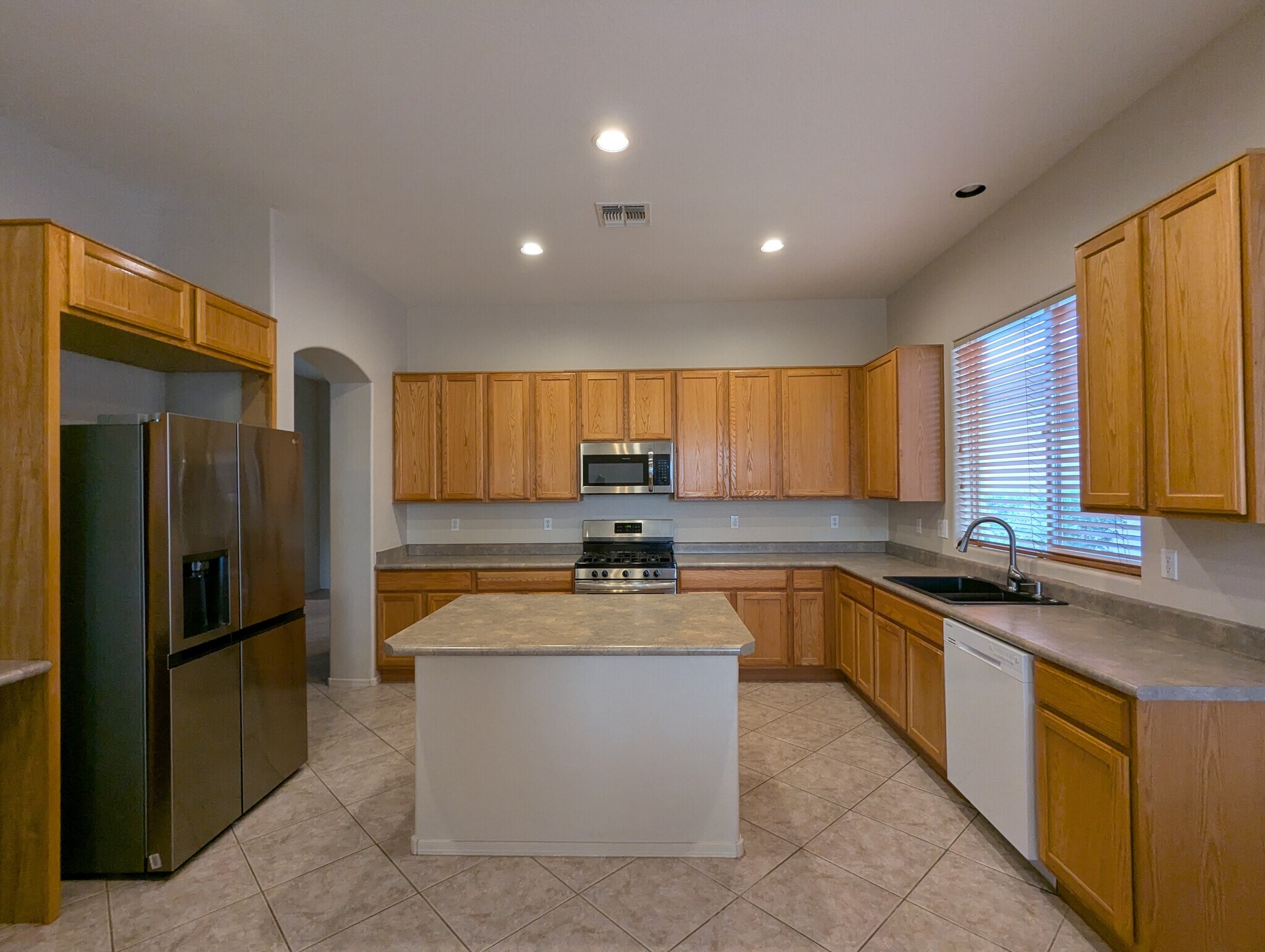 Building Photo - 10479 E Superstition Range Rd