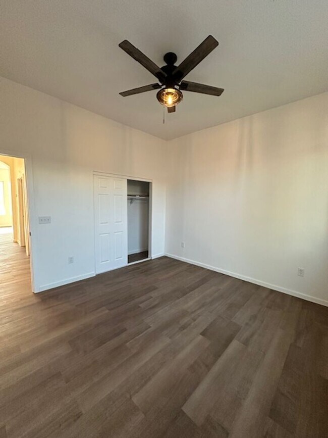 Building Photo - 5022 S 35th Ave