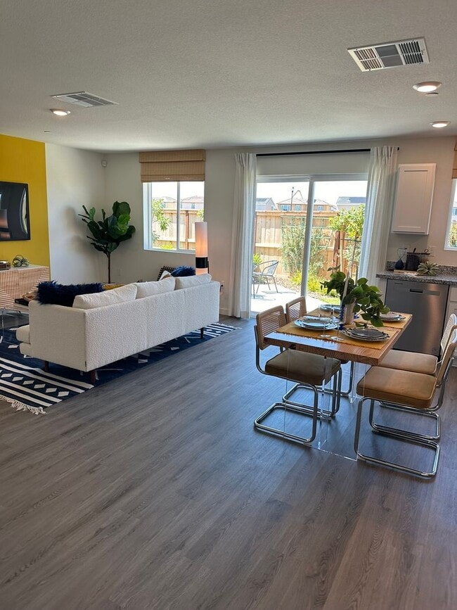 Building Photo - Brand New 4bedroom, 2.5bath in West Roseville