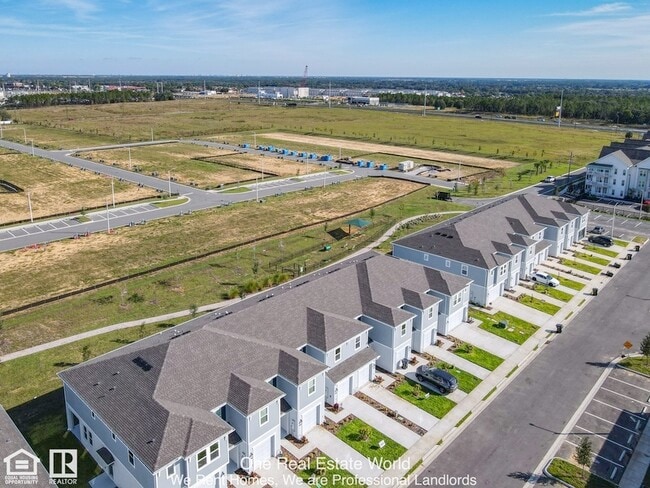 Building Photo - 2971 Maloof Dr