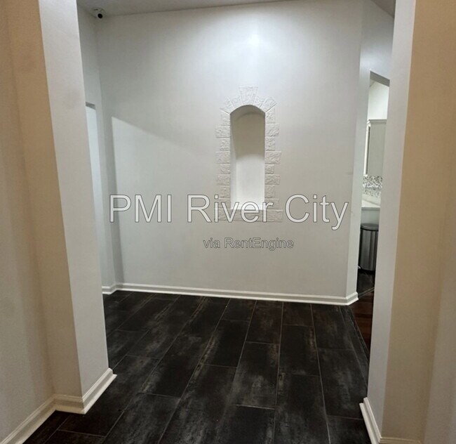 Building Photo - 13951 Summer Breeze Dr